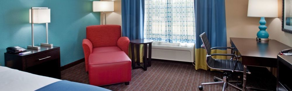 Holiday Inn Express Hotel & Suites North Kansas City By Ihg Eksteriør bilde