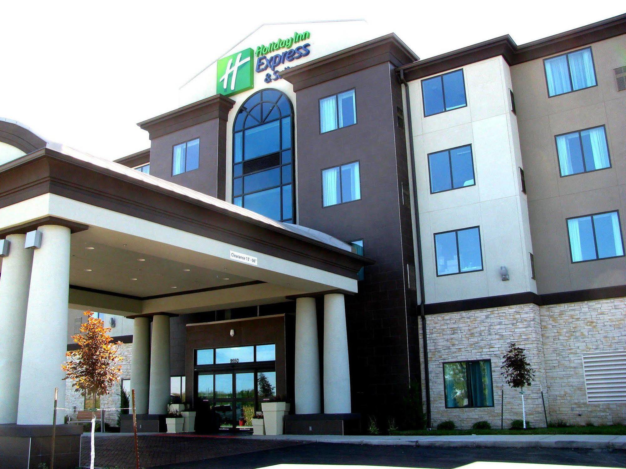 Holiday Inn Express Hotel & Suites North Kansas City By Ihg Eksteriør bilde