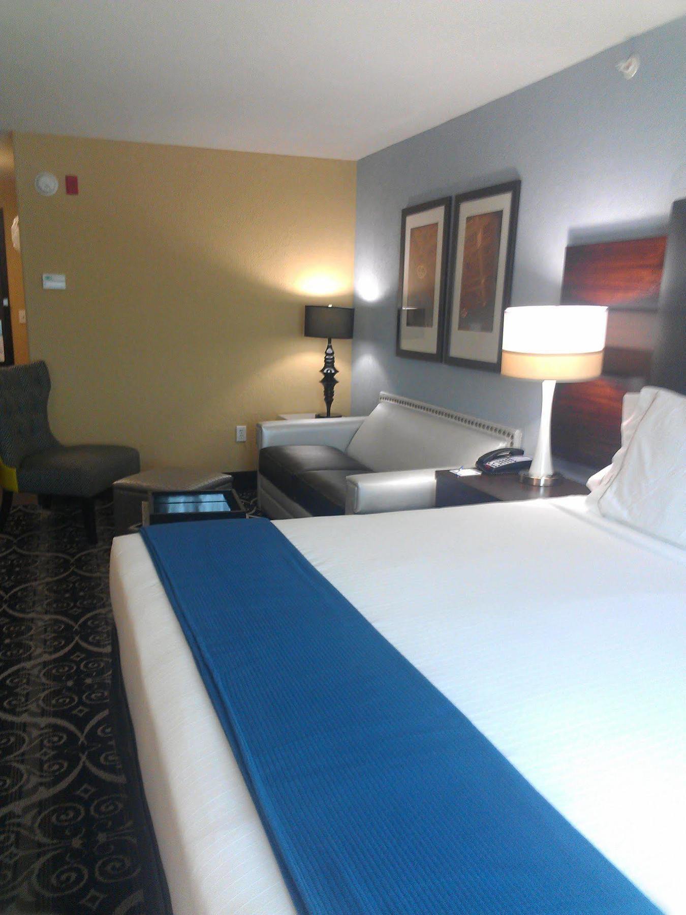 Holiday Inn Express Hotel & Suites North Kansas City By Ihg Eksteriør bilde