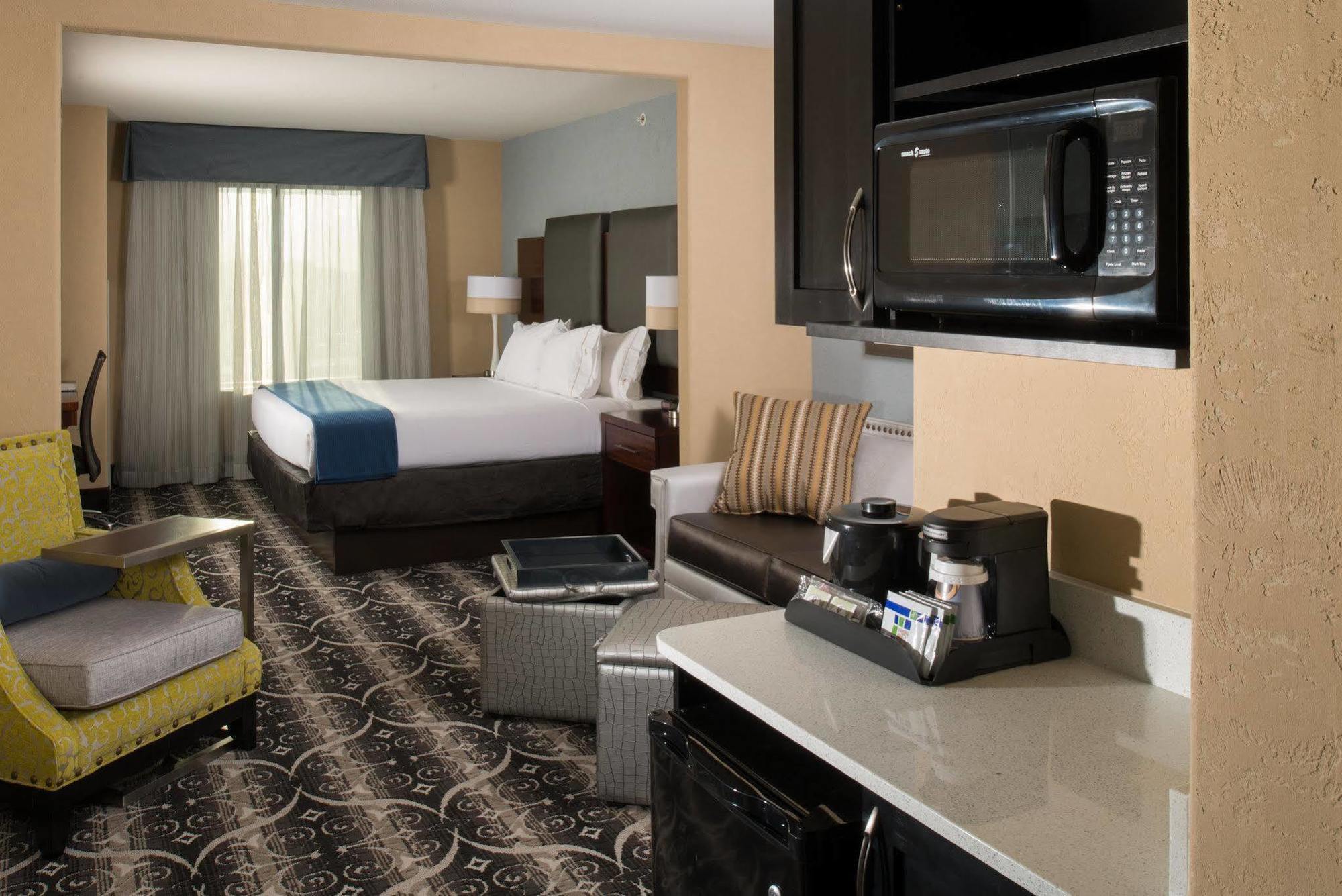 Holiday Inn Express Hotel & Suites North Kansas City By Ihg Eksteriør bilde
