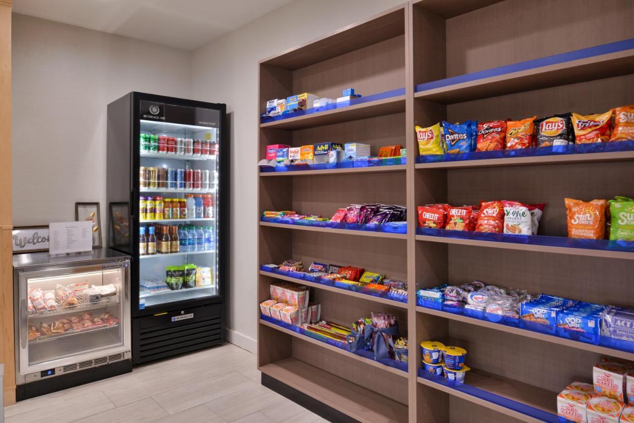 Holiday Inn Express Hotel & Suites North Kansas City By Ihg Eksteriør bilde