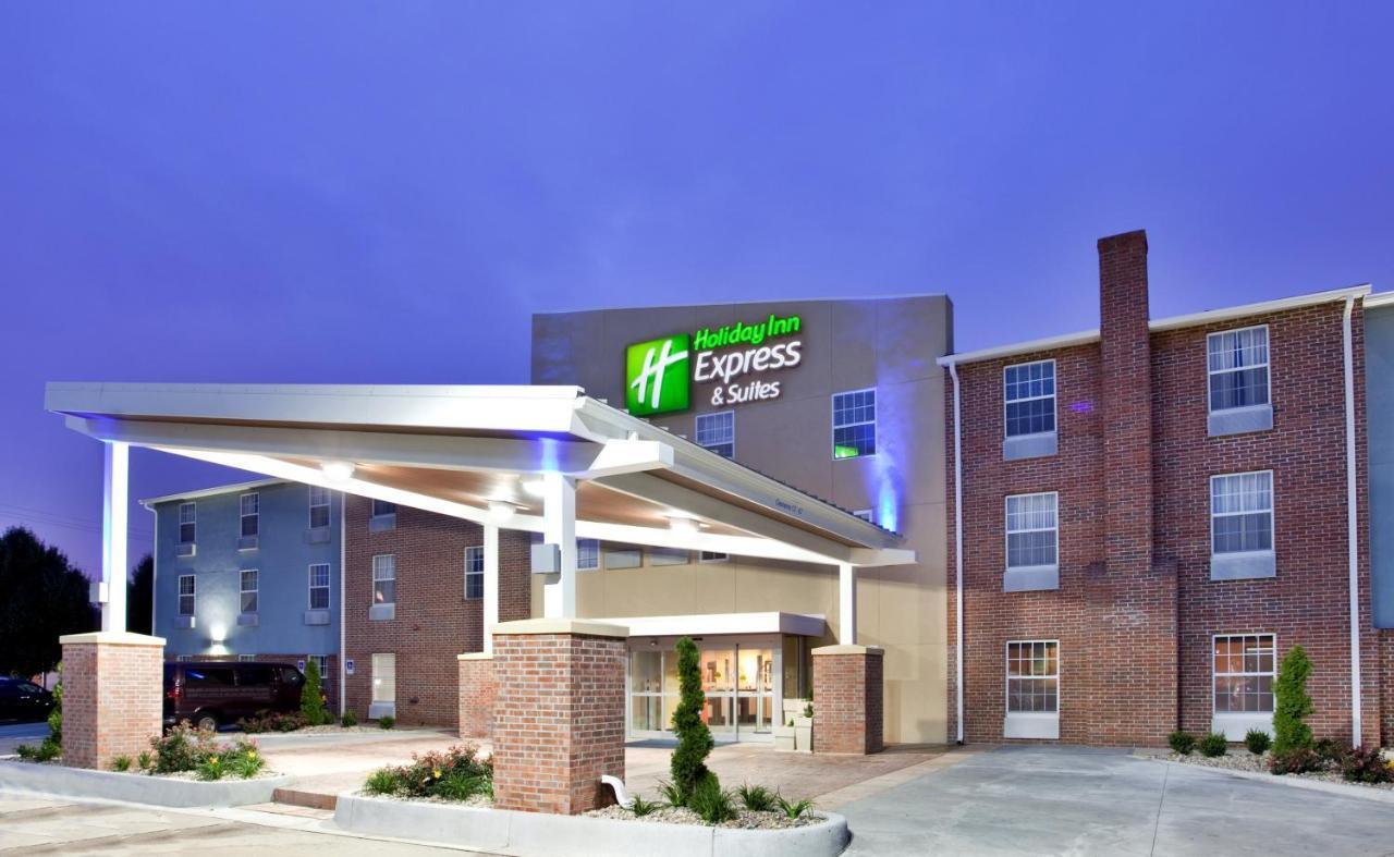 Holiday Inn Express Hotel & Suites North Kansas City By Ihg Eksteriør bilde